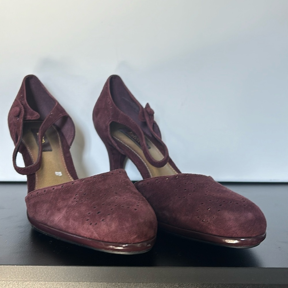 Liz&co conservative dress pumps
